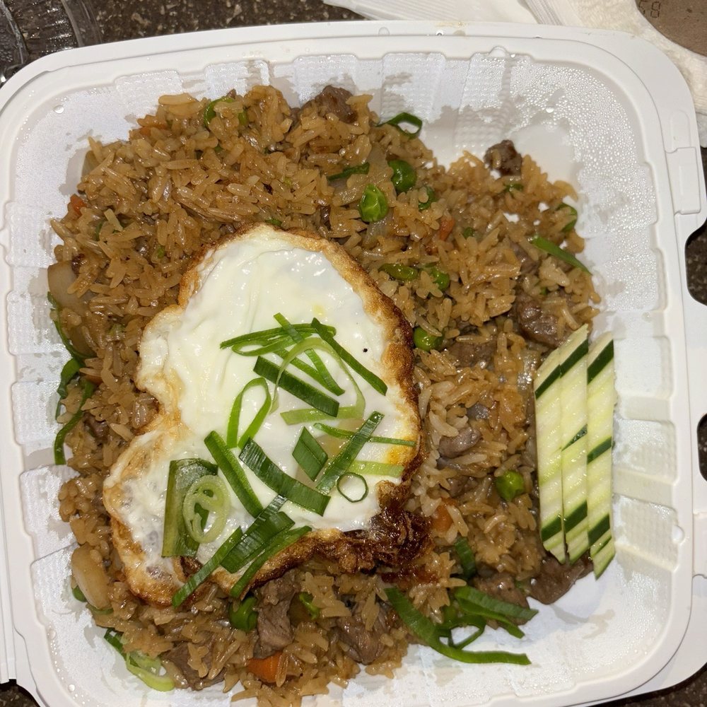 Maui Thai Bistro - Thai railway fried rice - Thai Near Me - Kihei, Hawaii Maui Thai Bistro - Thai railway fried rice - Thai Near Me - Kihei, Hawaii