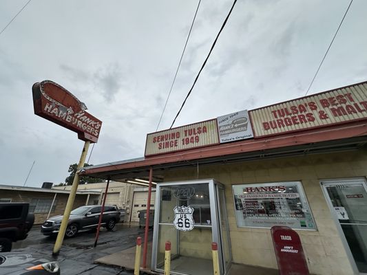 Hank's Hamburgers by null