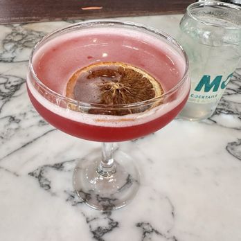 Coco & Moss - Cocktail Bars Near Me - Savannah, Georgia Coco & Moss - Cocktail Bars Near Me - Savannah, Georgia