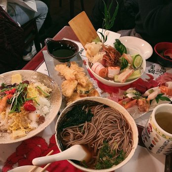 Sushi Yoshi - Chirashi, tempura soba, a la carte sashimi - Sushi Bars Near Me - Vienna, Virginia