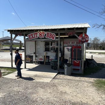 Exit 87 - Barbeque Near Me - Jackson, Tennessee