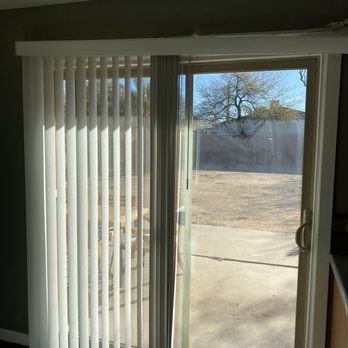Desert Window Wear - This was the "before" - damaged, poorly attached to the wall, and ugly! - Shades & Blinds Near Me - Tucson, Arizona