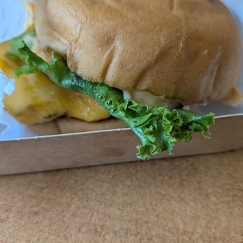 Shake Shack Bay Street - Cheese burger - Burgers Near Me - Emeryville, California Shake Shack Bay Street - Cheese burger - Burgers Near Me - Emeryville, California
