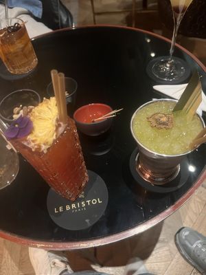 Le Bar du Bristol by null