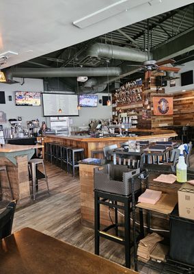 The White Oak Tavern by null