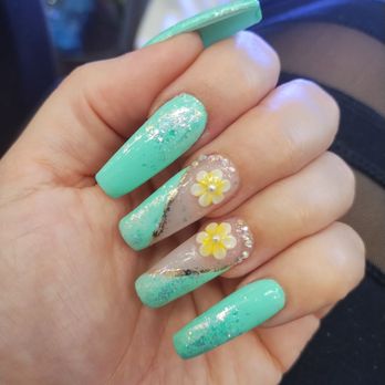 Crystal Nails & Spa - Nail Salons Near Me - Rancho Cordova, California
