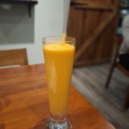 Mango lassi Mango lassi