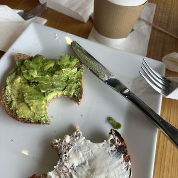Apple A Day Cafe - Cream Cheese Bagel - Juice Bars & Smoothies Near Me - Miami Beach, Florida