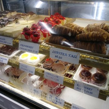 Mike's Pastry - Yummmmm - Bakeries Near Me - Boston, Massachusetts Mike's Pastry - Yummmmm - Bakeries Near Me - Boston, Massachusetts