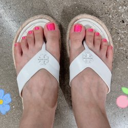 M&M nail studio - Barbie Pink pedicure