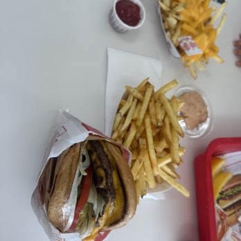 In-N-Out Burger - Burgers Near Me - Torrance, California
