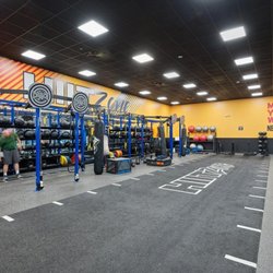 Crunch Fitness - East Cobb