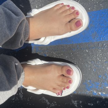 Le's Nails & Spa Virgil Nails - Uneven paint - Nail Salons Near Me - Los Angeles, California Le's Nails & Spa Virgil Nails - Uneven paint - Nail Salons Near Me - Los Angeles, California