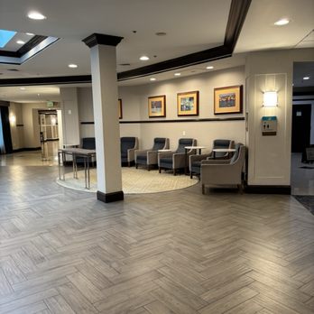 DoubleTree by Hilton Hotel Annapolis - Additional seating area - Hotels Near Me - Annapolis, Maryland DoubleTree by Hilton Hotel Annapolis - Additional seating area - Hotels Near Me - Annapolis, Maryland