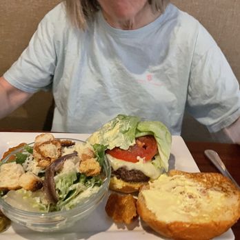 Citizen Burger Bar - Burgers Near Me - Charlottesville, Virginia