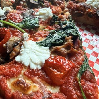Milly’s Pizza In The Pan - Pizza Near Me - Chicago, Illinois