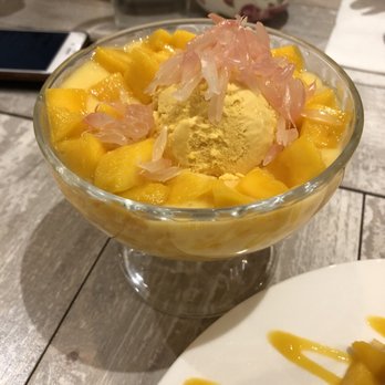 Mango Mango Dessert - Mango Pomelo with mango Ice Cream - Desserts Near Me - New York, New York Mango Mango Dessert - Mango Pomelo with mango Ice Cream - Desserts Near Me - New York, New York