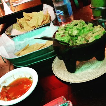 Estrellita Poblana III - Guacamole al Molcahete - Mexican Near Me - Bronx, New York