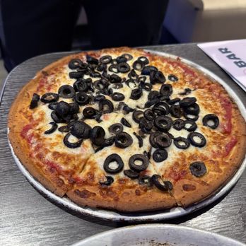 Main Event Hoffman Estates - Black olives on cauliflower crust - Bowling Near Me - Hoffman Estates, Illinois