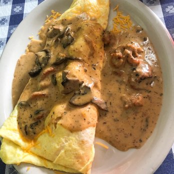 La Pines Cafe - Shrimp omelet - Breakfast & Brunch Near Me - Slidell, Louisiana