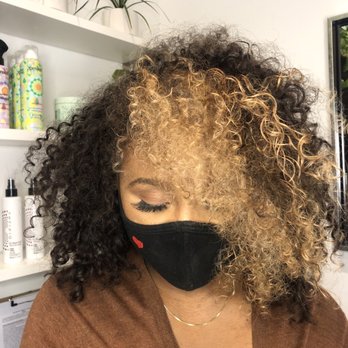 Corrina Rose Hair Studio - FIRST TIME DYING MY HAIR WITH CORRINA - Hair Stylists Near Me