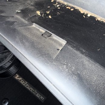 SSR Autobody - Dirty glove box - Body Shops Near Me - Orange, California SSR Autobody - Dirty glove box - Body Shops Near Me - Orange, California