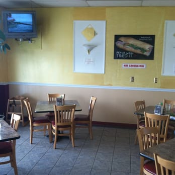 Pho Nu Cuoi Saigon - Dining area w/ TV - Vietnamese Near Me - Woodbridge, Virginia Pho Nu Cuoi Saigon - Dining area w/ TV - Vietnamese Near Me - Woodbridge, Virginia