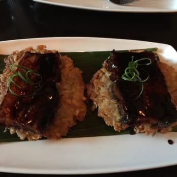 Soos - Pork belly on taro root pancake: sauce is too overpowering! Our least favorite dish! - Malaysian Near Me - Toronto, Ontario Soos - Pork belly on taro root pancake: sauce is too overpowering! Our least favorite dish! - Malaysian Near Me - Toronto, Ontario