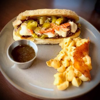 Creekside Kitchen - Beef- house italian beef, fresh mozzarella, au jus on herb butter hoagie. Added hot giardinera and Flat Top Mac - American Near Me - Glenn, Michigan Creekside Kitchen - Beef- house italian beef, fresh mozzarella, au jus on herb butter hoagie. Added hot giardinera and Flat Top Mac - American Near Me - Glenn, Michigan