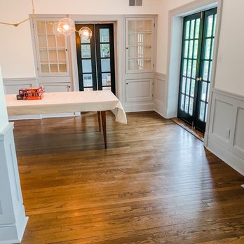Saravias’s Remodeling - Finished Dining room - wainscoting and paint looking incredible! - General Contractors Near Me Saravias’s Remodeling - Finished Dining room - wainscoting and paint looking incredible! - General Contractors Near Me