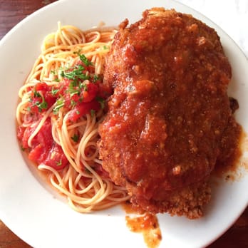 Bottega di Capri - Chicken Parmigiana with Spaghetti - Italian Near Me - Brookline, Massachusetts