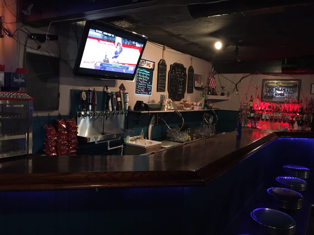 FIRE & ICE HOOKAH BAR AND LOUNGE 11677 Hayden St, Hiram, Ohio