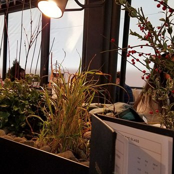 Earls Kitchen + Bar - Interior - New American Near Me - Boston, Massachusetts