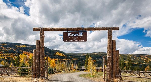 Rawah Guest Ranch by null