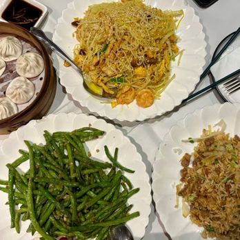 Mama Lu's Dumpling House - Dim Sum Near Me - Beverly Hills, California Mama Lu's Dumpling House - Dim Sum Near Me - Beverly Hills, California