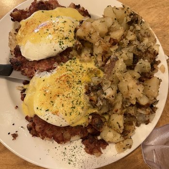 More Than Waffles - Hash Benedict - Breakfast & Brunch Near Me - Encino, California More Than Waffles - Hash Benedict - Breakfast & Brunch Near Me - Encino, California