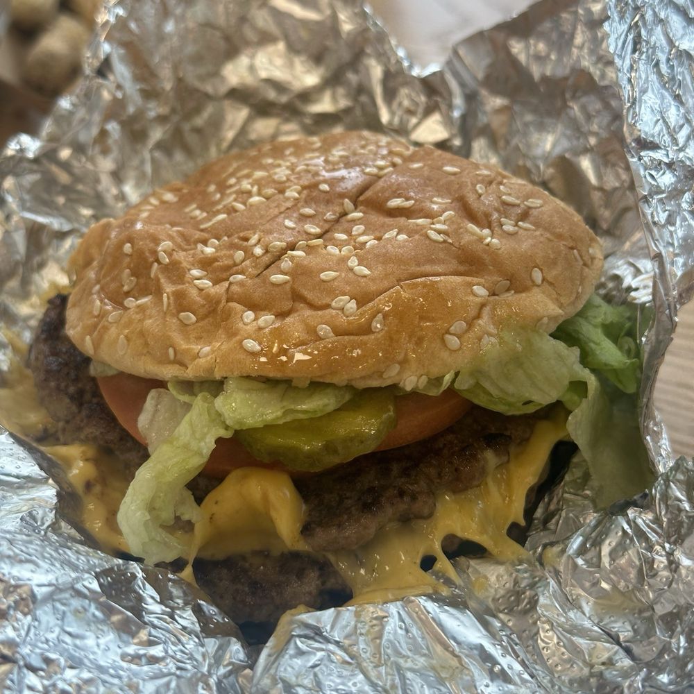 Five Guys - Cheeseburger - Burgers Near Me - Worcester, Massachusetts Five Guys - Cheeseburger - Burgers Near Me - Worcester, Massachusetts