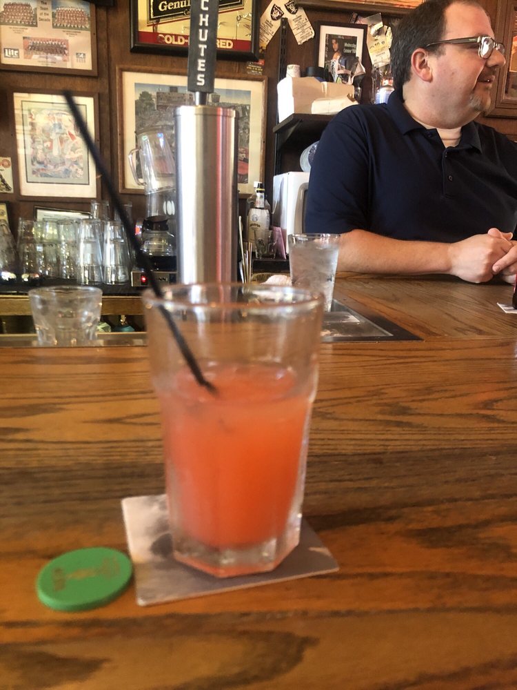 NAVE’S SPORTS AND SPIRITS 32 Reviews 20 Bolinas Rd, Fairfax