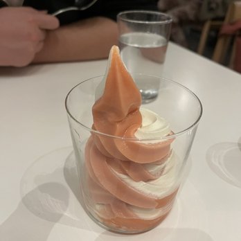Yang’s Kitchen - Soft Serve Swirl Vanilla and Blood Orange - Asian Fusion Near Me - Alhambra, California