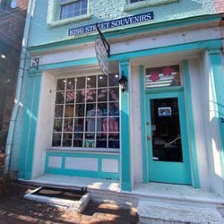 King Street Souvenirs - Outside
