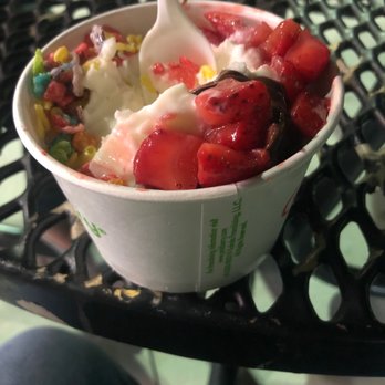 Pinkberry - Soooooo good - Ice Cream & Frozen Yogurt Near Me - Northridge, California Pinkberry - Soooooo good - Ice Cream & Frozen Yogurt Near Me - Northridge, California
