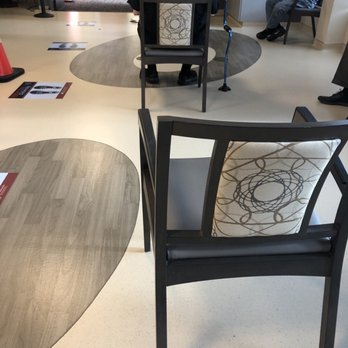 Plano VA Outpatient Clinic - Social distancing chairs - Internal Medicine Near Me - Plano, Texas