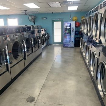Laundry Square - Inside - Laundry Services Near Me - Tucson, Arizona