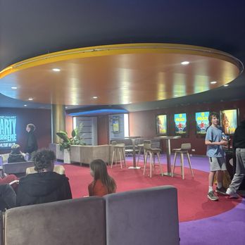 PATHÉ ! - Cinema Near Me - Haarlem, New Hampshire
