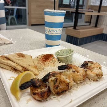 Luna Grill Bedford - Mediterranean Near Me - Corona, California