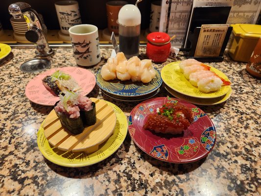 Kaitenzushi Nemuro Hanamaru KITTE Marunouchi by null