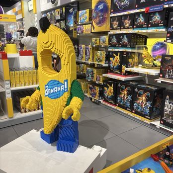 The Lego Store - Toy Stores Near Me - Virginia Beach, Virginia