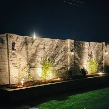 D & I Landscape - Wall backs up to San Tomas Expressway. The lighting, plants, and knee wall look exquisite at night. - Landscaping Near Me - San Jose, California D & I Landscape - Wall backs up to San Tomas Expressway. The lighting, plants, and knee wall look exquisite at night. - Landscaping Near Me - San Jose, California
