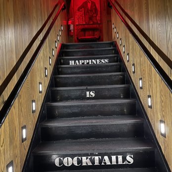 Dutch Freds - Interior - Cocktail Bars Near Me - New York, New York