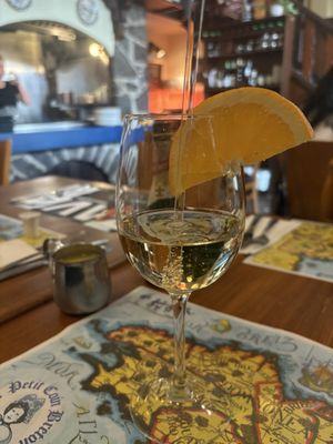 Le Petit Coin Latin by null